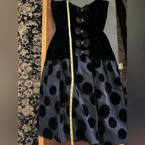 80's Albert Nipon Black Velvet and Satin Cocktail Dress Formal Goth Gothic - Picture 8 of 12